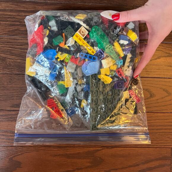 Gallon Size Bag of Miscellaneous LEGO Pieces - Picture 2 of 9